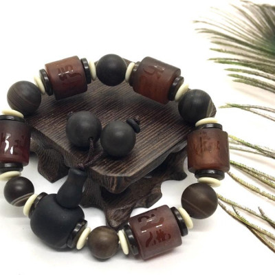 VÒNG TAY THIÊN CHÂU DZI VÀ ĐÁ ĐEN PHONG THUỶ KHẮC CHỮ OM MANI PADME HUM TÂY TẠNG 