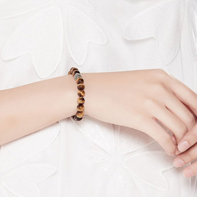 Vòng Đá Mắt Hổ Phối Charm Xi Vàng Đính Đá Ngọc Quý Gemstones VT53