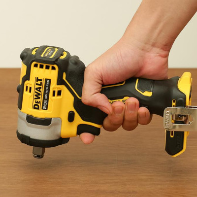 MÁY SIẾT BULONG CẦM TAY 20V DEWALT DCF911N-B1 - HÀNG CHÍNH HÃNG