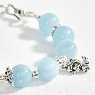 Vòng hải lam ngọc phối charm cua biển Ngọc Quý Gemstones 