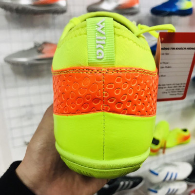 Giày bóng đá phủi = Wika Flash xanh chuối cao cấp 2022 -2023  mẫu giày khâu Ful;ll đế cao cấp