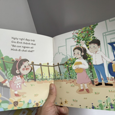 Combo 2 cuốn In màu toàn bộ - TỦ SÁCH TÌNH CẢM GIA ĐÌNH - CẢ NHÀ BÊN NHAU – CON YÊU MẸ VÔ CÙNG - Phượng Nguyễn , Trang Navi – Nhã Nam