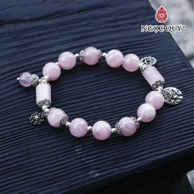 Vòng thạch anh hồng madagascar phối charm sen bạc mệnh hỏa, thổ - Ngọc Quý Gemstones