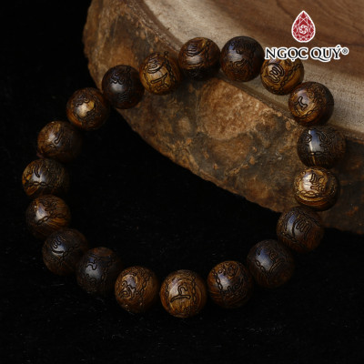 Vòng trầm sánh tròn khắc lục tự minh chú 12mm - Ngọc Quý Gemstones