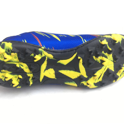 Giày Đá Banh Sân Cỏ Nhân Tạo Mẫu Mới Cổ Cao