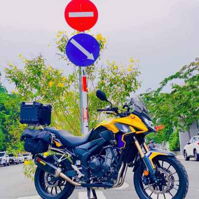 Thùng nhôm phía sau xe máy LS2