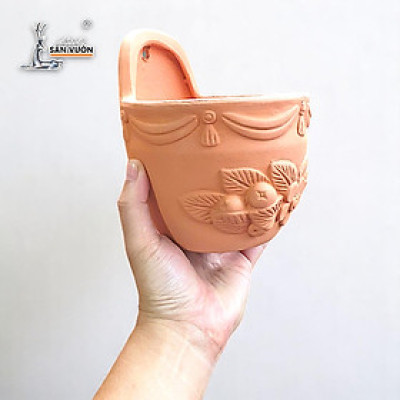 Chậu Ốp Tường Đất Nung Tròn Dáng Trứng Hoa | Trang Trí Ban Công Treo Tường | Wall Decor | 14 ×17cm