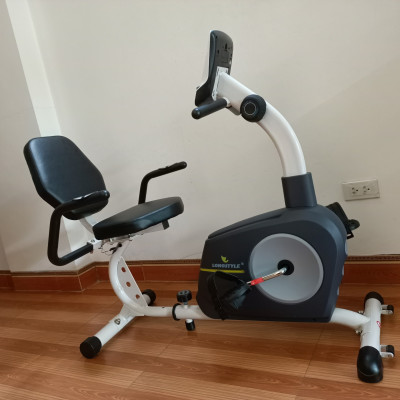 Xe đạp tập thể dục có tựa lưng BC66013 dành cho người già