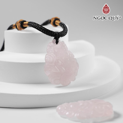 Mặt dây chuyền hồ ly đá thạch anh hồng 31x24mm mệnh hỏa, thổ - Ngọc Quý Gemstones