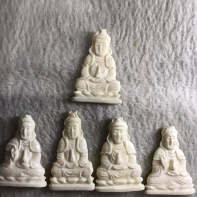 MẶT DÂY CHUYỀN PHẬT BÀ MÀU TRẮNG SIZE 34MMX22MM