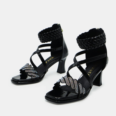 Giày cao gót nữ đẹp đế vuông 6 phân hàng hiệu rosata hai màu đen đồng thời trang cao cấp ro540