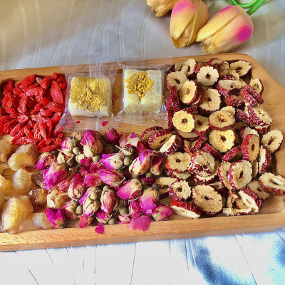 Set Trà Hoa Cúc 5 Vị Thảo Mộc VIETTIN MART 150g