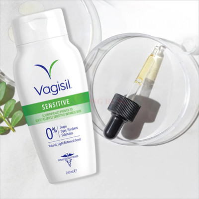 Dung dịch vệ sinh phụ nữ Vagisil Sensitive Daily Intimate Wash (240ml) - Hàng chính hãng