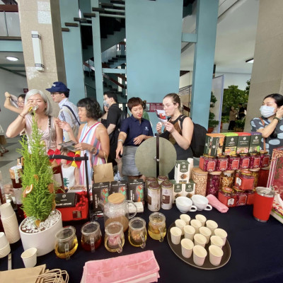 Cafe Mohodo Harmony Gold Được Làm Từ Arabica x Robusta Nguyên Chất Sấy Lạnh Hòa Tan Cao Cấp Hương Vị Châu Âu 100G