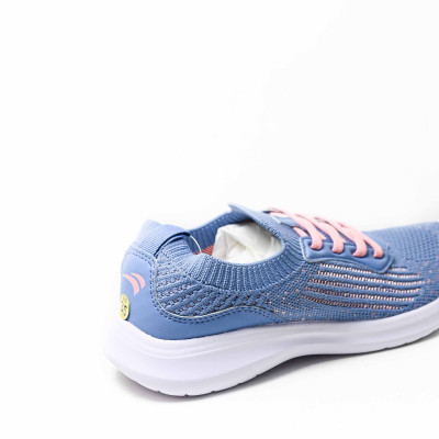 Giày thể thao Biti