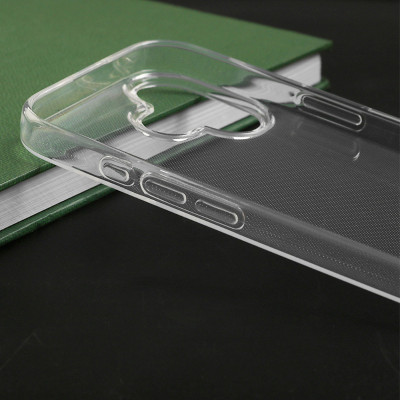 Ốp lưng dành cho iPhone 16, iPhone 16 Pro, iPhone 16 Plus, iPhone 16 Pro Max silicon TPU dẻo trong suốt siêu mỏng chống sốc cao cấp - Hàng chính hãng.