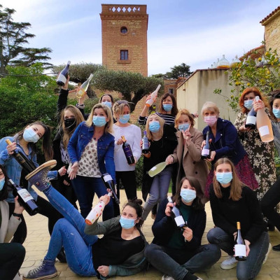 Rượu vang Organic Famille Lafage Narassa 2018 (Pháp) kèm túi hộp,đồ khui  