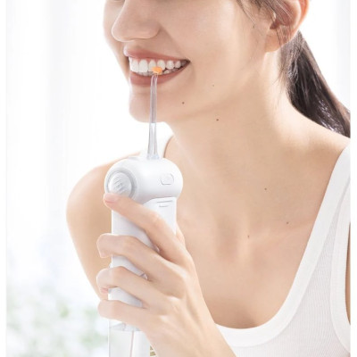 Máy Tăm Nước Sóng Siêu Âm Usmile C10 - Hàng Chính Hãng