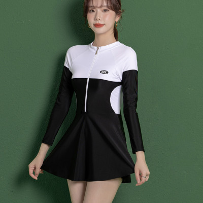 Bộ đồ bơi bikini nữ 1 mảnh kín đáo đi tắm biển giấu bụng váy liền áo dài tay chống nắng - B.27