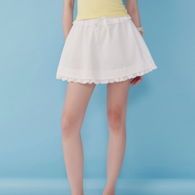 DOTTIE - Chân váy ngắn trang trí bèo - Trắng - S0284