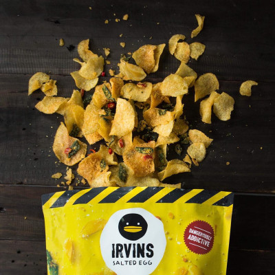 Khoai tây trứng muối Salted Egg Potato Chips 210g IRVINS