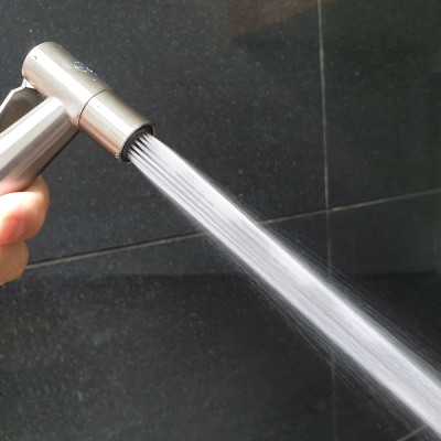 Bộ vòi xịt vệ sinh Inox SUS 304 Eurolife EL-X04 (Trắng vàng)