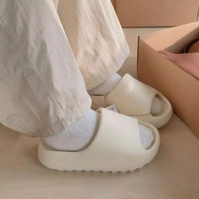 Dép Xốp Bánh Mì Tăng Chiều Cao – Êm Ái, Thời Trang, Năng Động Phù Hợp Cho Nam Và Nữ