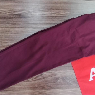 Quần kaki nam thiết kế ALIGRO chất liệu kaki co giãn tốt, ít nhắn, tôn dáng màu đỏ đô ALGK015