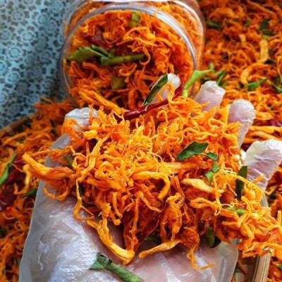 Combo 2kg khô gà lá chanh giòn vừa, cay lá chanh VIETTINMART