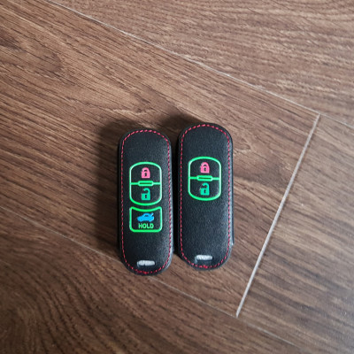 Cho xe Mazda, bao da chìa khóa 3 nút dạ quang kiêm móc khóa chất liệu da, Inox MIHOCO Mazda 3N/ Hành chính hãng