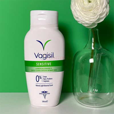 Dung dịch vệ sinh phụ nữ Vagisil Sensitive Daily Intimate Wash (240ml) - Hàng chính hãng