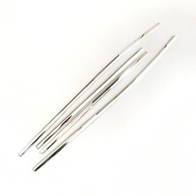 Bộ nẹp viền cong kính, chân kính INOX dành cho xe Mazda CX-5 2016-2017