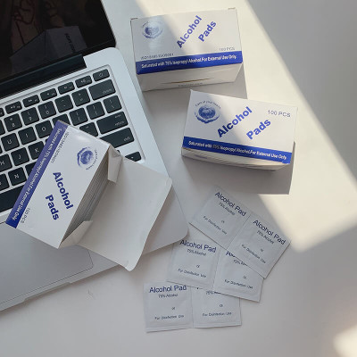 Hộp 100 Miếng Vải Không Dệt Tẩm Cồn Vệ Sinh Đa Năng Giấy Lau Màn Hình Điện Thoại Laptop Kính Mắt