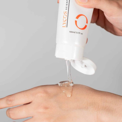 Gel Rửa Mặt Lycos Clean & Light, Sữa rửa mặt Lycos cây phỉ phù hợp da dầu mụn : Sáng da, sạch mụn, sạch bụi bẩn bã nhờn