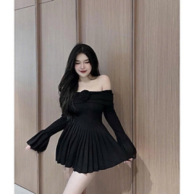 Đầm trễ vai đính hoa tay loe form ngắn dáng xoè xếp ly