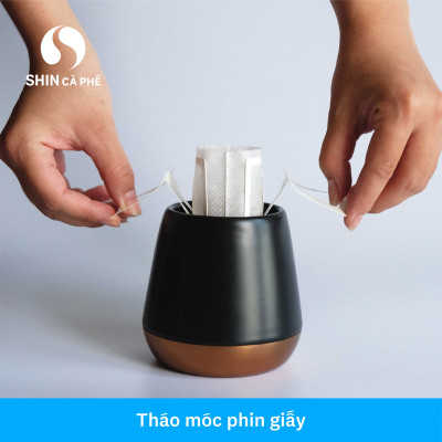 Cà phê Pleiku Robusta - SHIN Cà Phê - Phin giấy - Hộp 5 gói