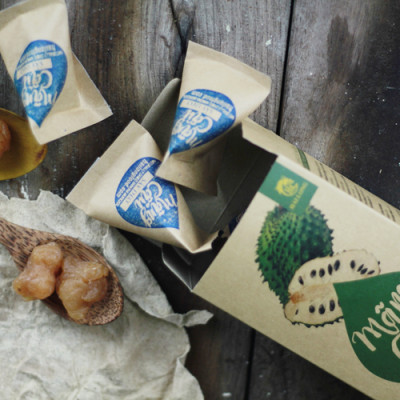 Combo Hạt Sen Sấy Hải Long (230g) + Mãng Cầu Sấy Dẻo Hải Long (120g)